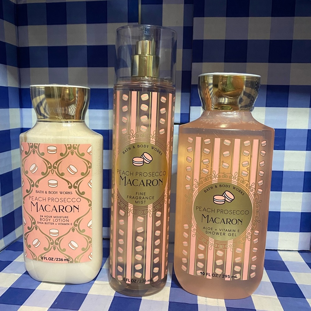 Bath and body works Peach Prosecco Macaron Set